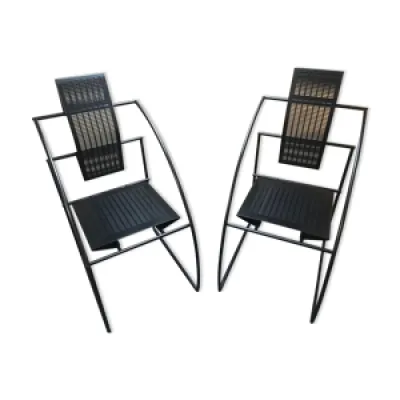 Deux chaises design métal, - mario italie