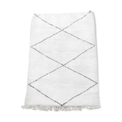 tapis berbère blanc - noir marocain