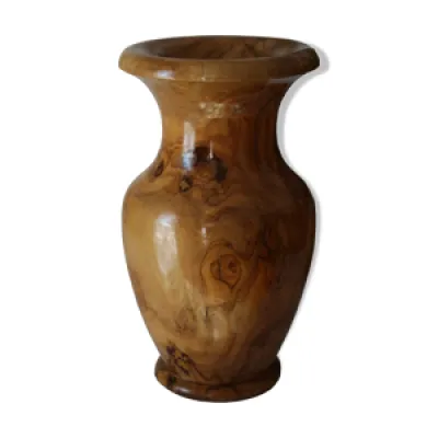 Vase artisanal en bois - vernis