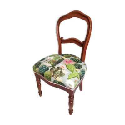 Ancienne chaise médaillon - aux motifs