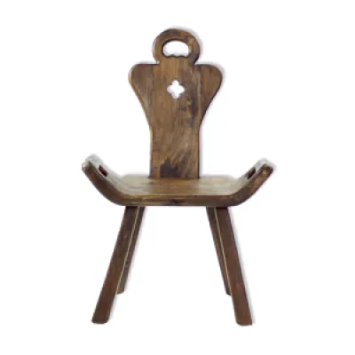 Chaise en bois faite - 1920