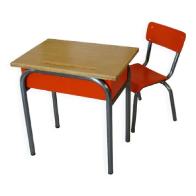 Table et chaise d'écolier