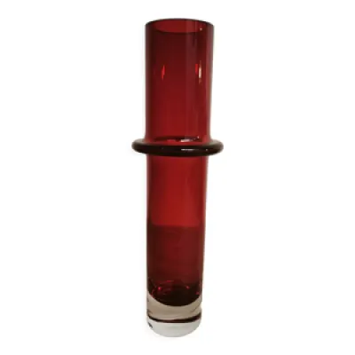 Vase en verre contemporain - rouge