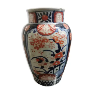 Vase en porcelaine d'imari