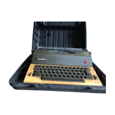 Machine à écrire électrique - olympia