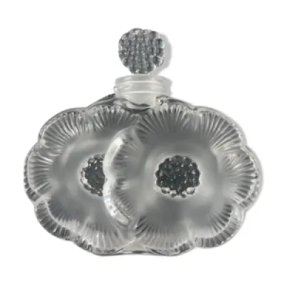Flacon en cristal Lalique, - fleurs
