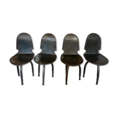 4 chaises industrielles