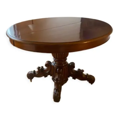Table en bois de merisier