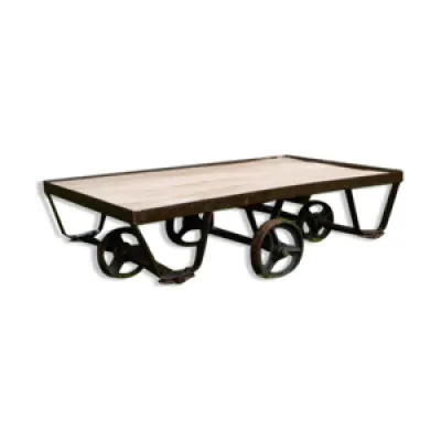 Table basse industrielle - ancien chariot