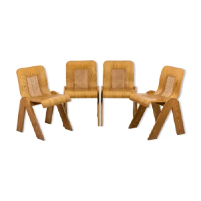 Série de quatre chaises - 1970