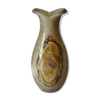 Vase en pierre onyx agathe