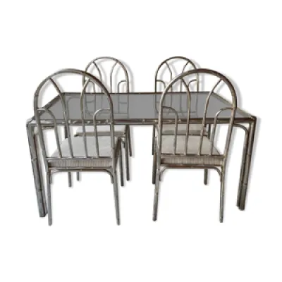 Table et chaises bambous