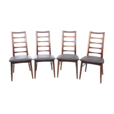 Suite de 4 chaises scandinaves - teck