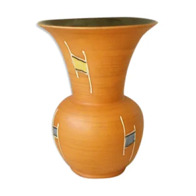Vase en ceramique terre - decor annees
