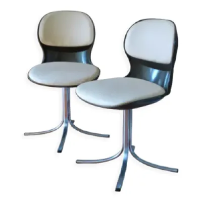 Paire de chaises pivotantes - design