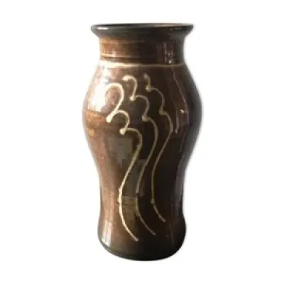 Vase en céramique marron - volutes