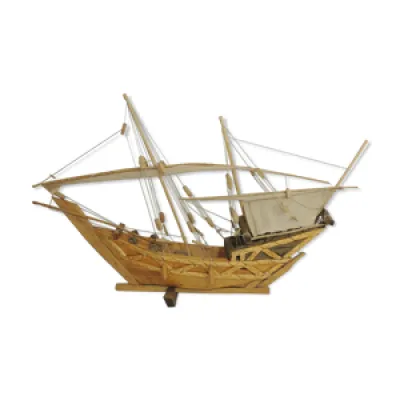 Maquette bateau en bois - cote