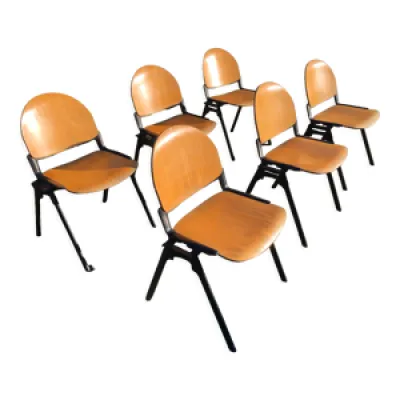 Suite de six chaises