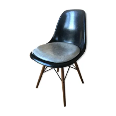 Chaise DSW noir noyer - ray charles eames