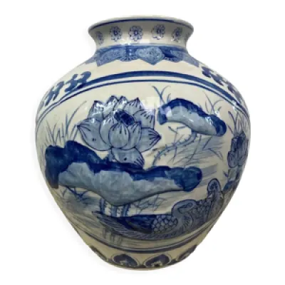 Vase chinois en porcelaine - blanc bleu