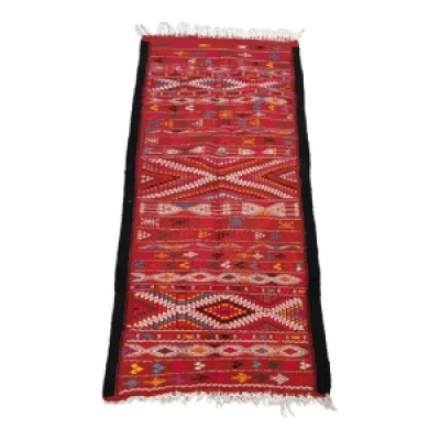 tapis à motifs berbères