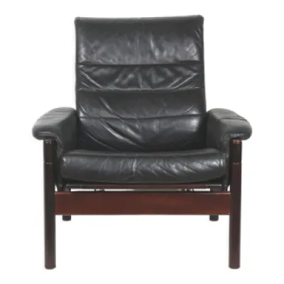 fauteuil en cuir noir - bois