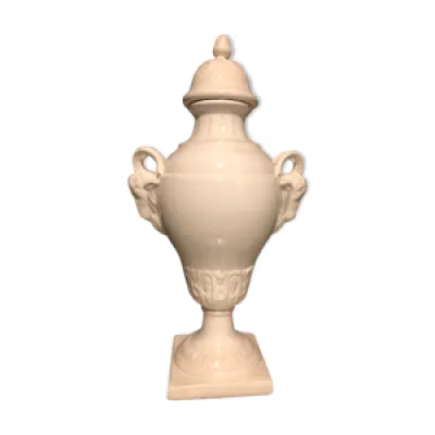 Vase têtes de béliers - manufacture saint