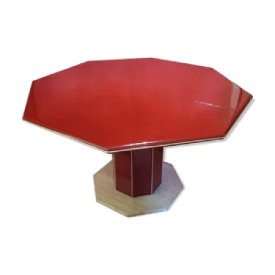 Table octogonale laque - bordeaux