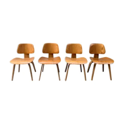 Quatre chaises plywood - charles eames