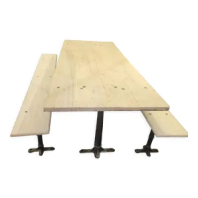 Ensemble table et bancs - bois fonte