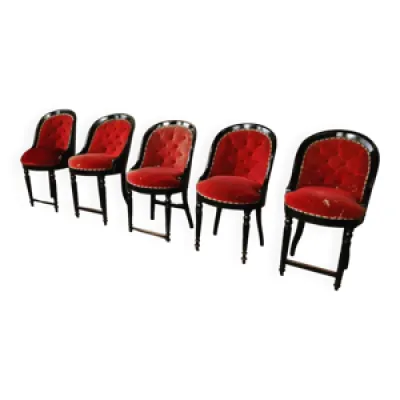 Ensemble de cinq chaises - antiques
