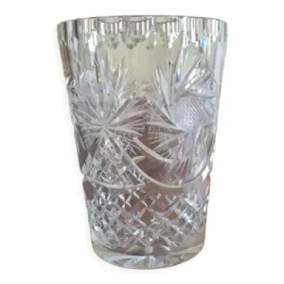 Vase en cristal taillé - style
