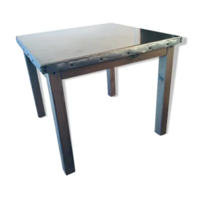 Table et plateau en métal