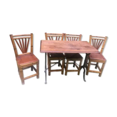 Ensemble table et 4 chaises - bambou