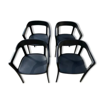 4 chaises Steelwood noires - bouroullec