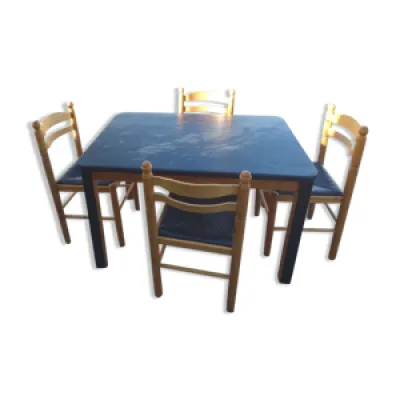 Ensemble table rectangulaire - bois chaises