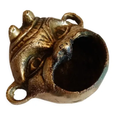 Cendrier bronze datant - main
