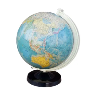 Globe terrestre de 1971 - arthur
