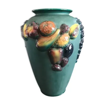 Vase en céramique vert - relief