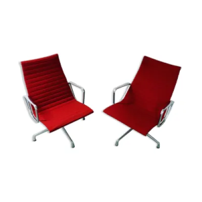 Paire de fauteuils Charles Eames