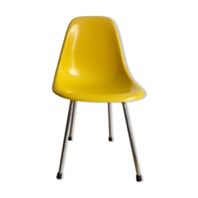 Chaise dsx jaune de Charles - ray eames herman