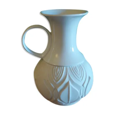 Vase en porcelaine royal