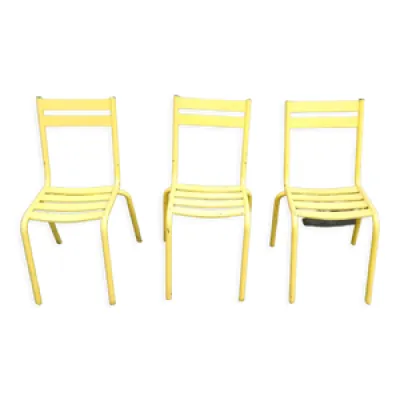 Lot de trois chaises - fer