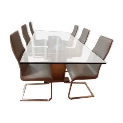 Table en verre et chaises - cuir