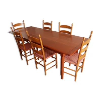 Ensemble table avec chaises - style bois