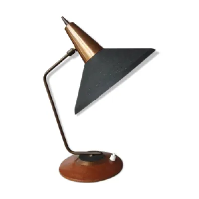 Lampe de table avec cône