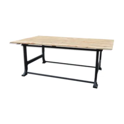Table industrielle en - fonte plateau bois