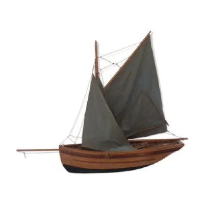 Maquette voilier ancienne - faite