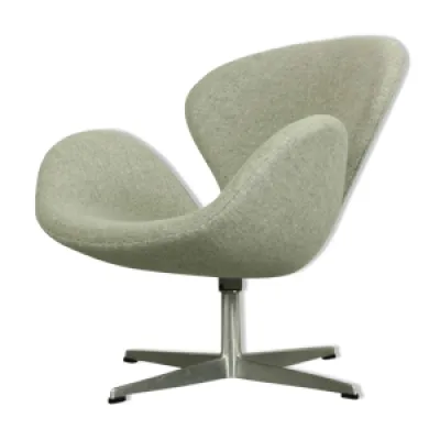 Swan Chair par Arne Jacobsen - fritz