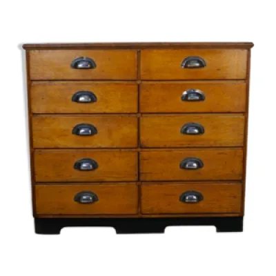 Apothecary cabinet or bank of drawers